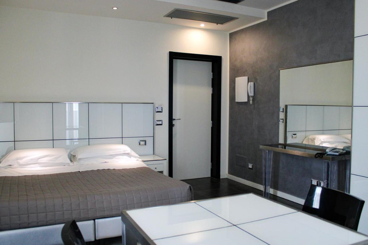 Atmosphere Suite Hotel Rimini Extérieur photo
